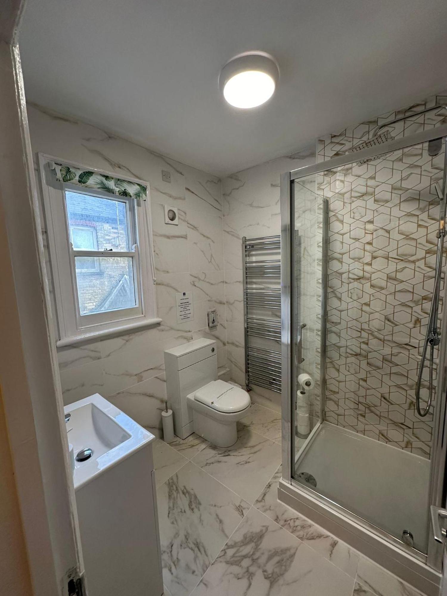 Cambridge Central Rooms - Tas Accommodations Экстерьер фото