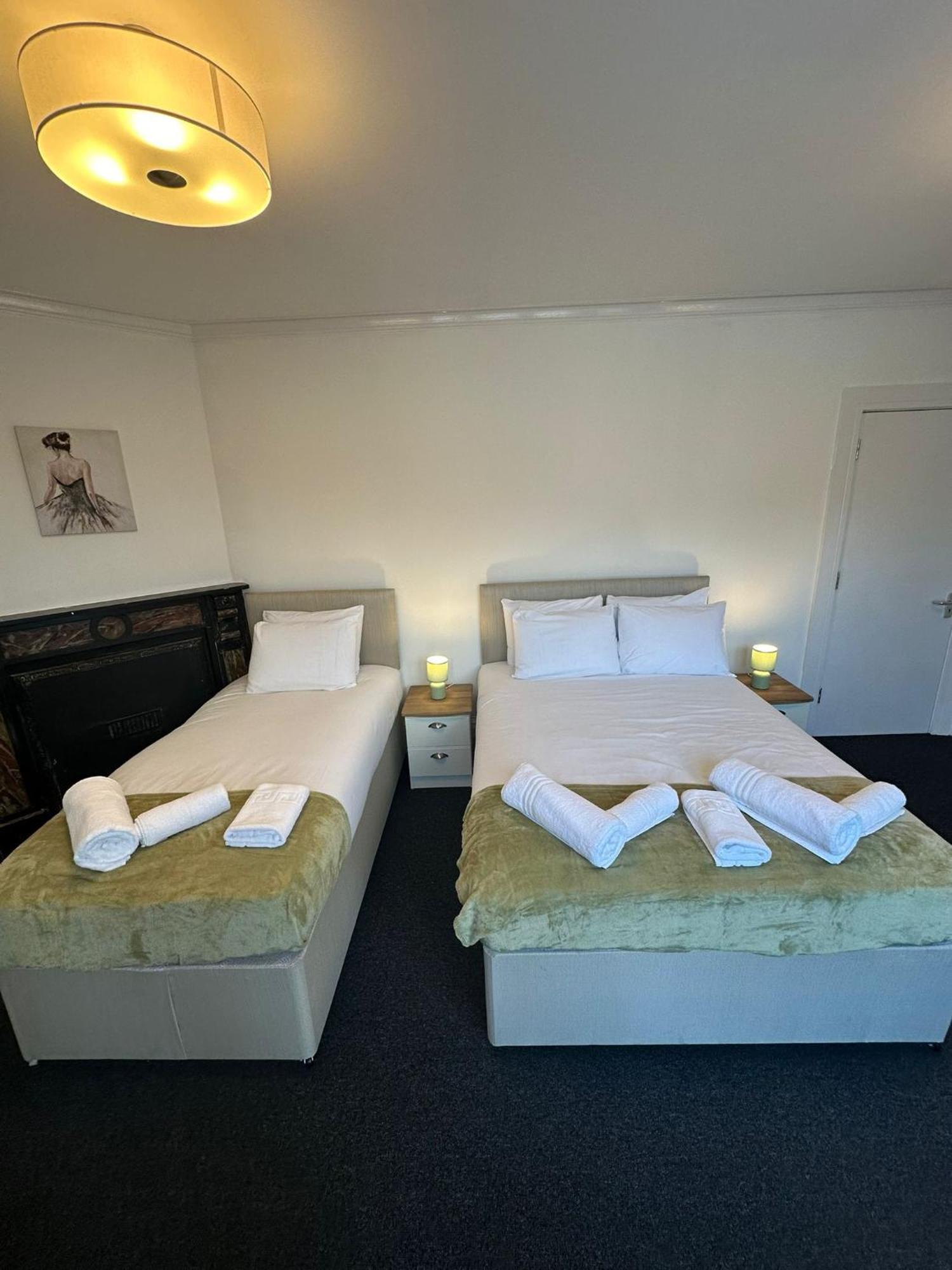 Cambridge Central Rooms - Tas Accommodations Экстерьер фото